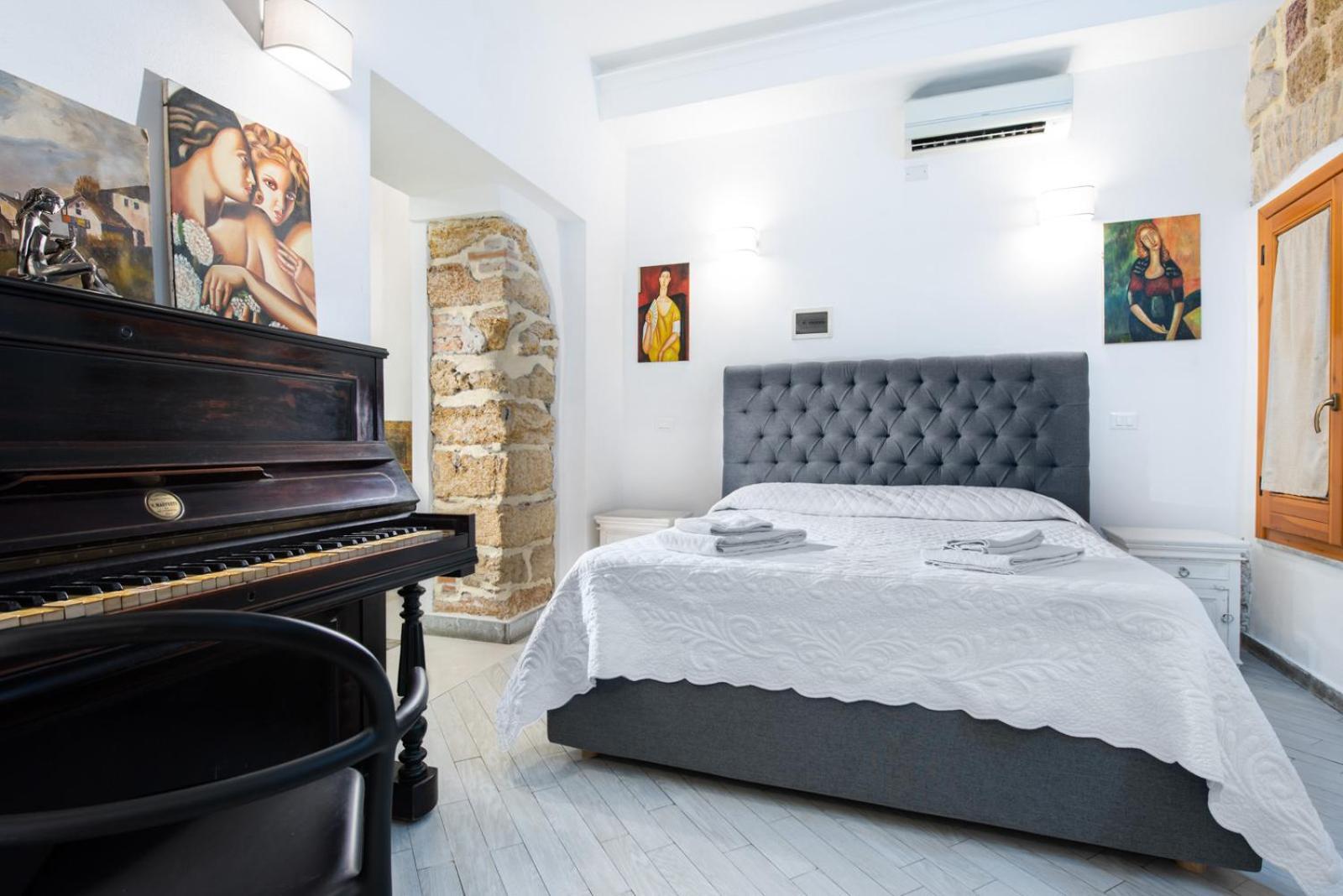 Porta Di Castro Boutique Hotel ปาแลร์โม ภายนอก รูปภาพ