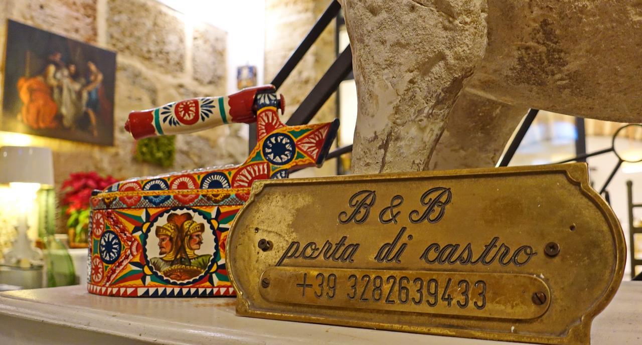 Porta Di Castro Boutique Hotel ปาแลร์โม ภายนอก รูปภาพ